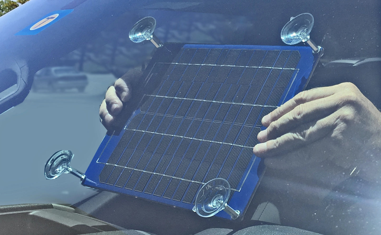 SolarPulse® SP-12 12-Watt Solar Battery Charger & Maintainer